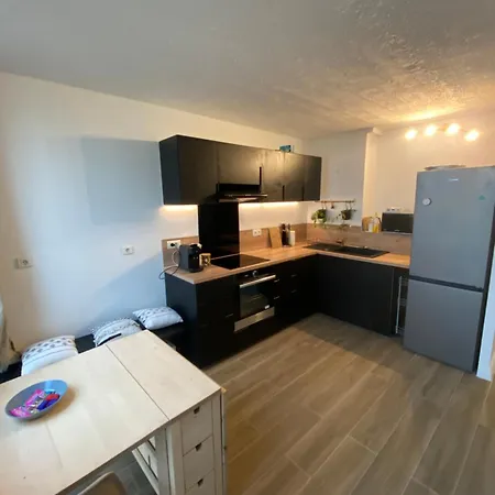 Moderne 2 Proche Paris *