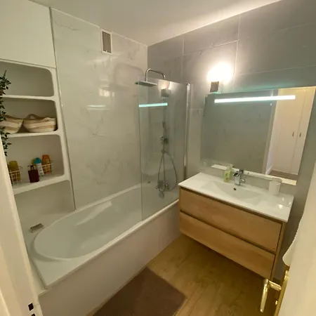 Apartment Moderne 2 Proche Paris *